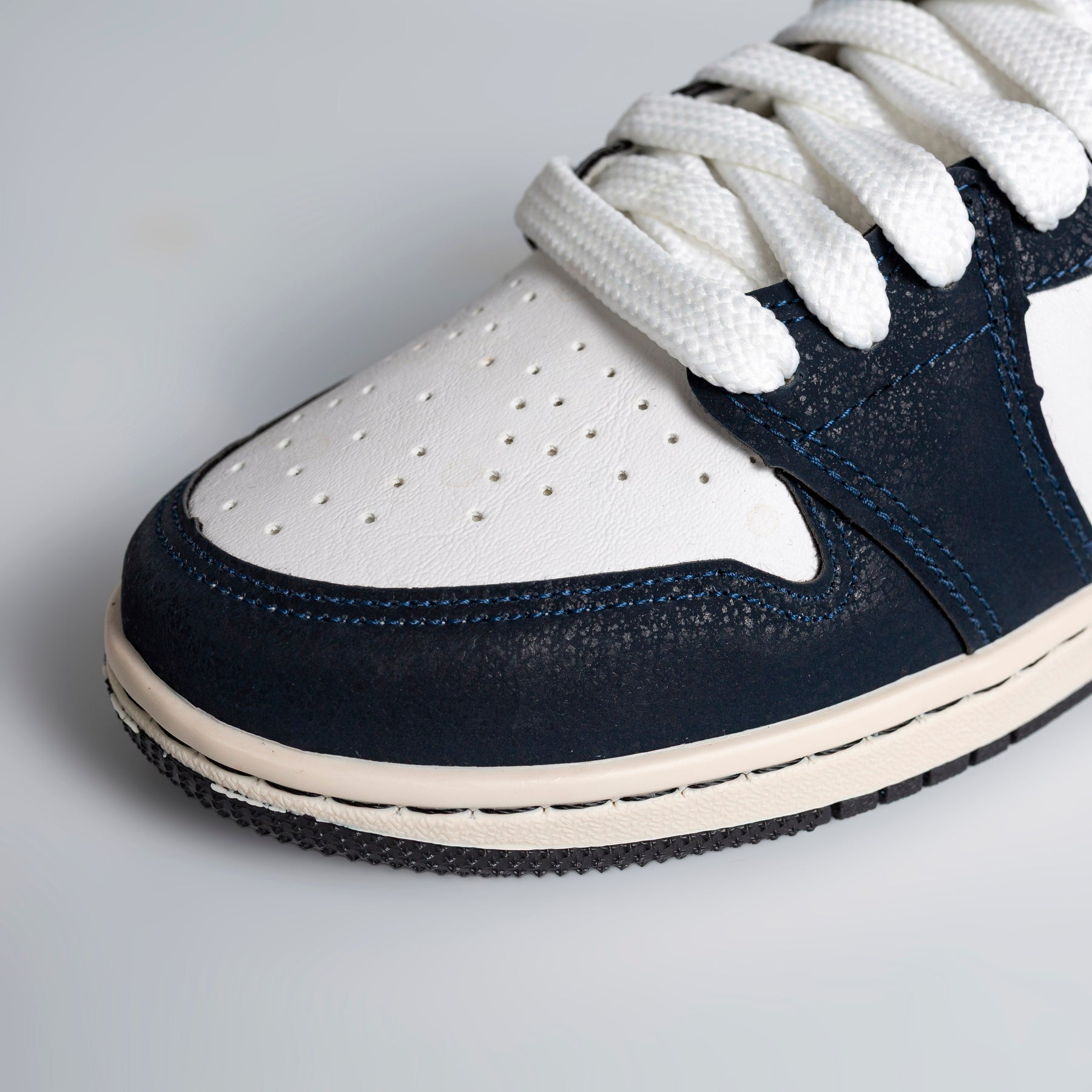 NK Air Jordan Low Navy Blue (POUCAS UNIDADES)