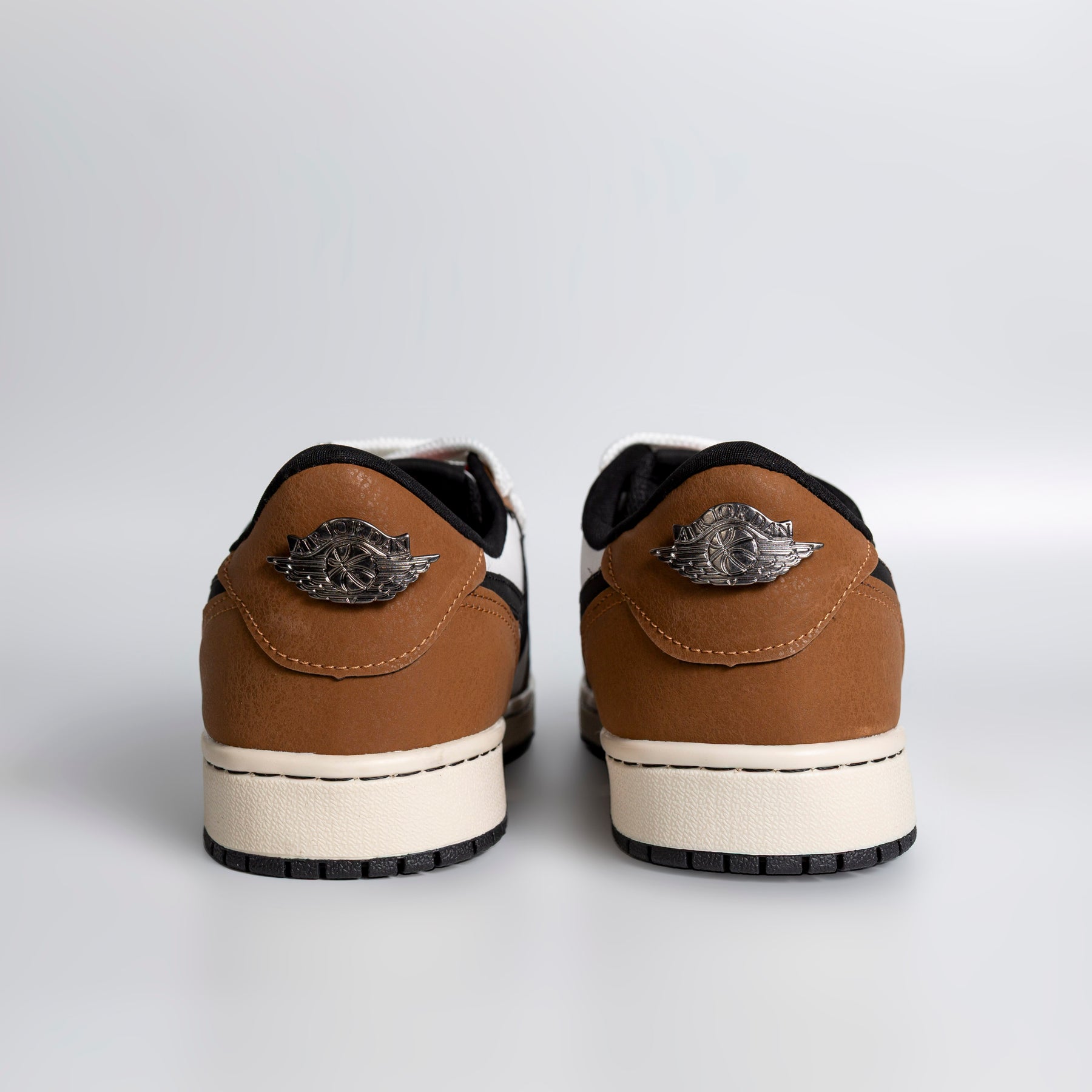 NK Air Jordan Low New Mocha (POUCAS UNIDADES)
