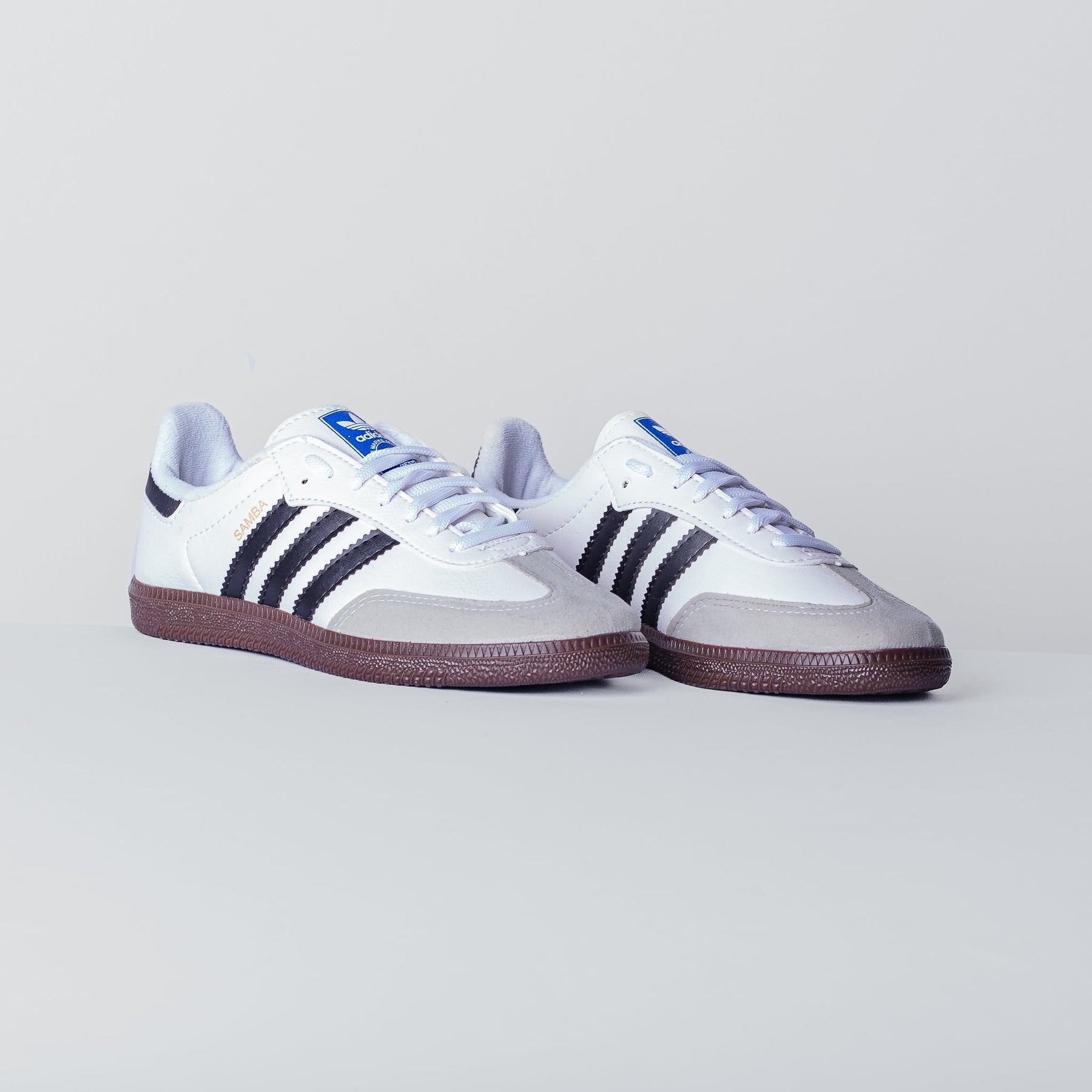 ADDS Samba Branco e Preto