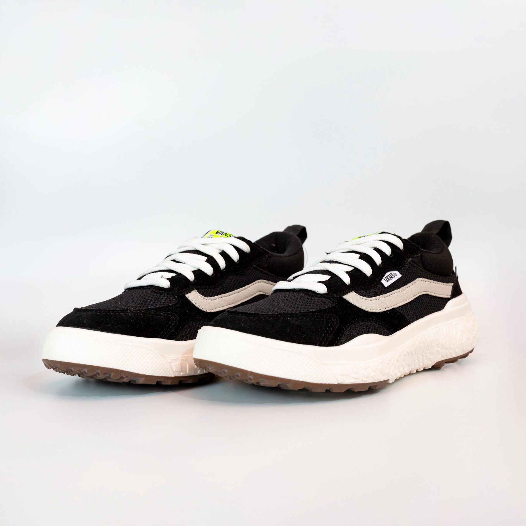 VNS Neo Black White (ÚLTIMOS PARES)