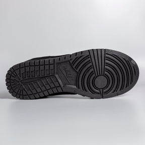 NK Dunk Low Triple Black
