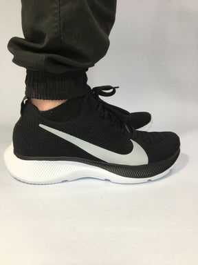 NK Zoom Preto e Branco