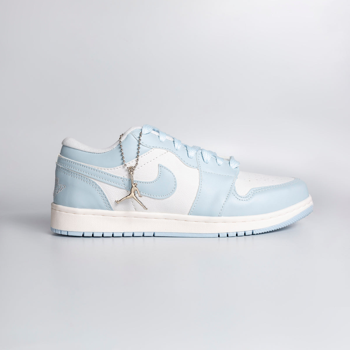 NK Air Jordan Azul BB